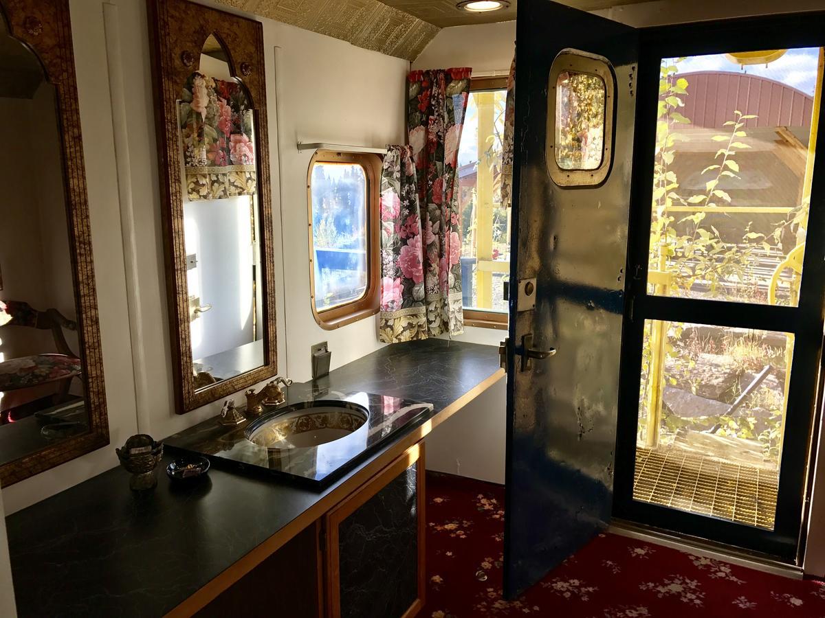 Aurora Express Hotel Феърбанкс Екстериор снимка